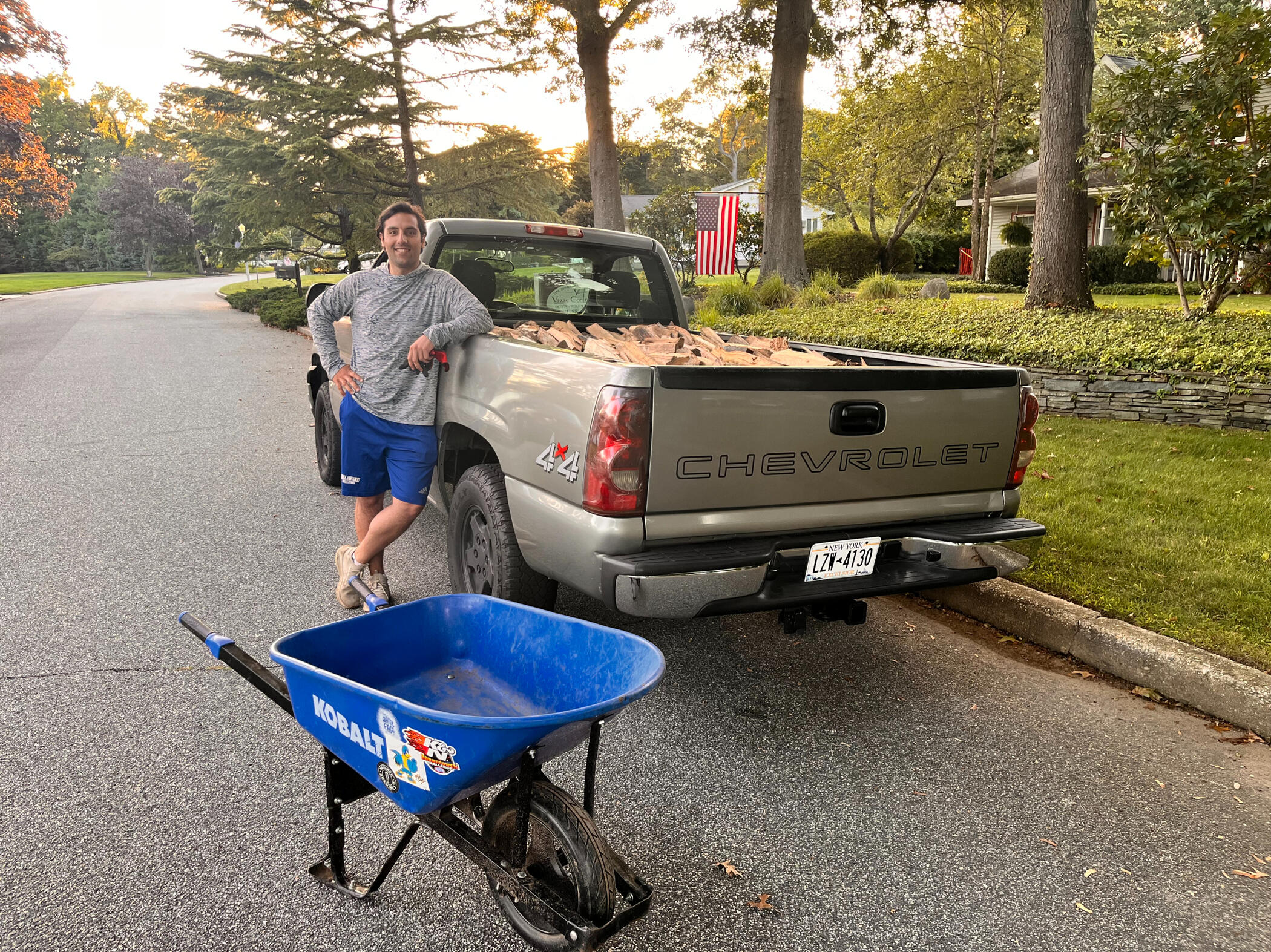 J&J's firewood sells kiln-dried, clean burning wood. J&J's Firewood is The Best Firewood Supplier in Port Jefferson